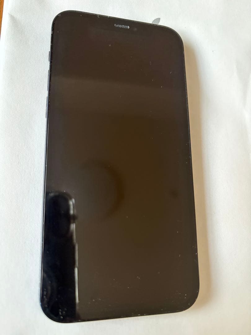 Apple iPhone 12 256GB ブラック 背面ひび割れ