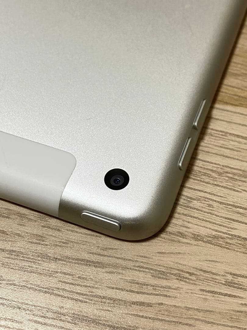 美品バッテリ容量94%iPad 第7世代 32GB Wi-Fi セルラー ドコモ