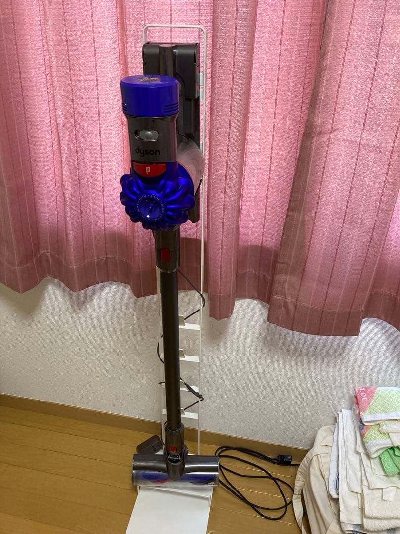 Dyson コードレス掃除機 紫色 各種アタッチメント付き 2017年発売モデル