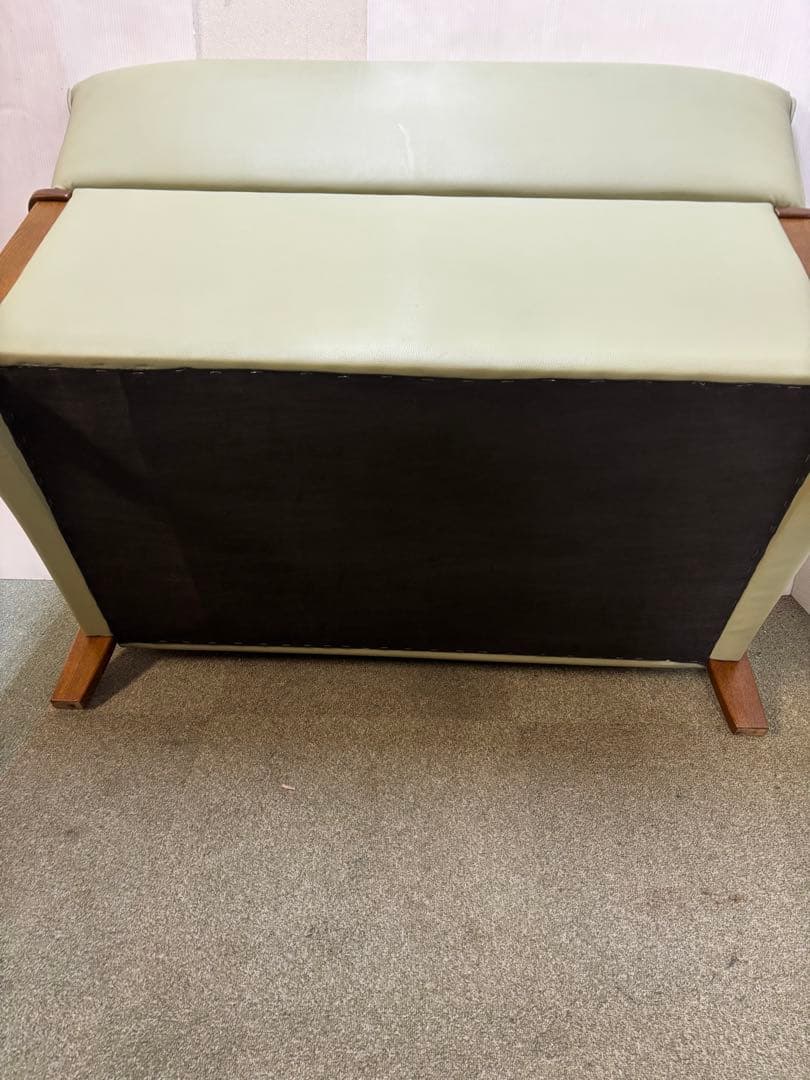 【リペア済み】　レザー　2Pソファ　グリーン色