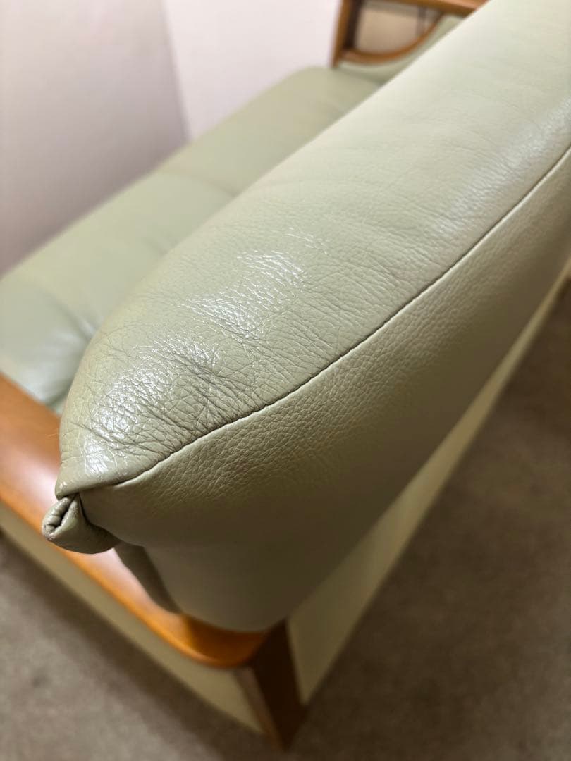 【リペア済み】　レザー　2Pソファ　グリーン色