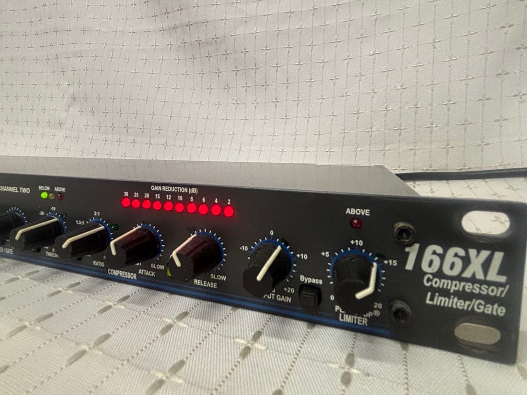 dbx 166XL コンプレッサー/リミッター