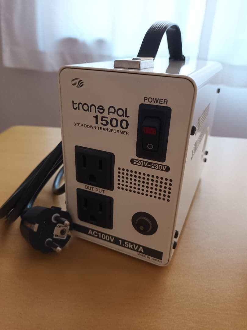 SWALLOW 海外用変圧器 PAL-1500EP