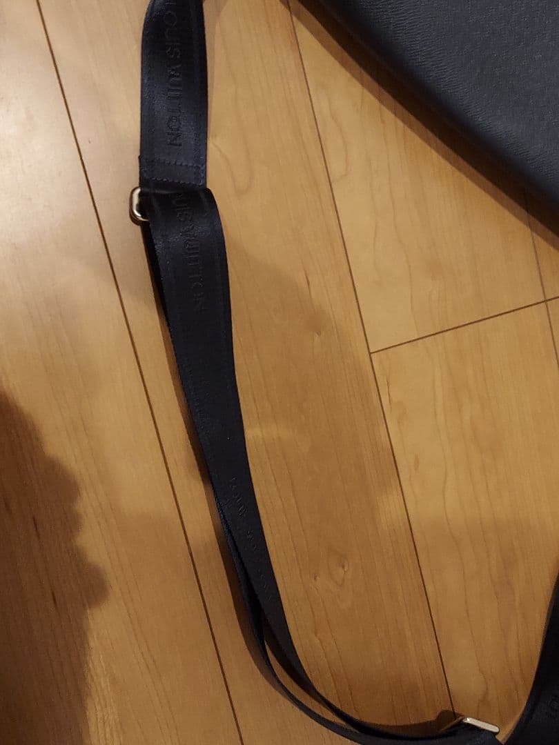 S*'様 ルイヴィトン タイガ ロマンMM ショルダーバッグ レザー