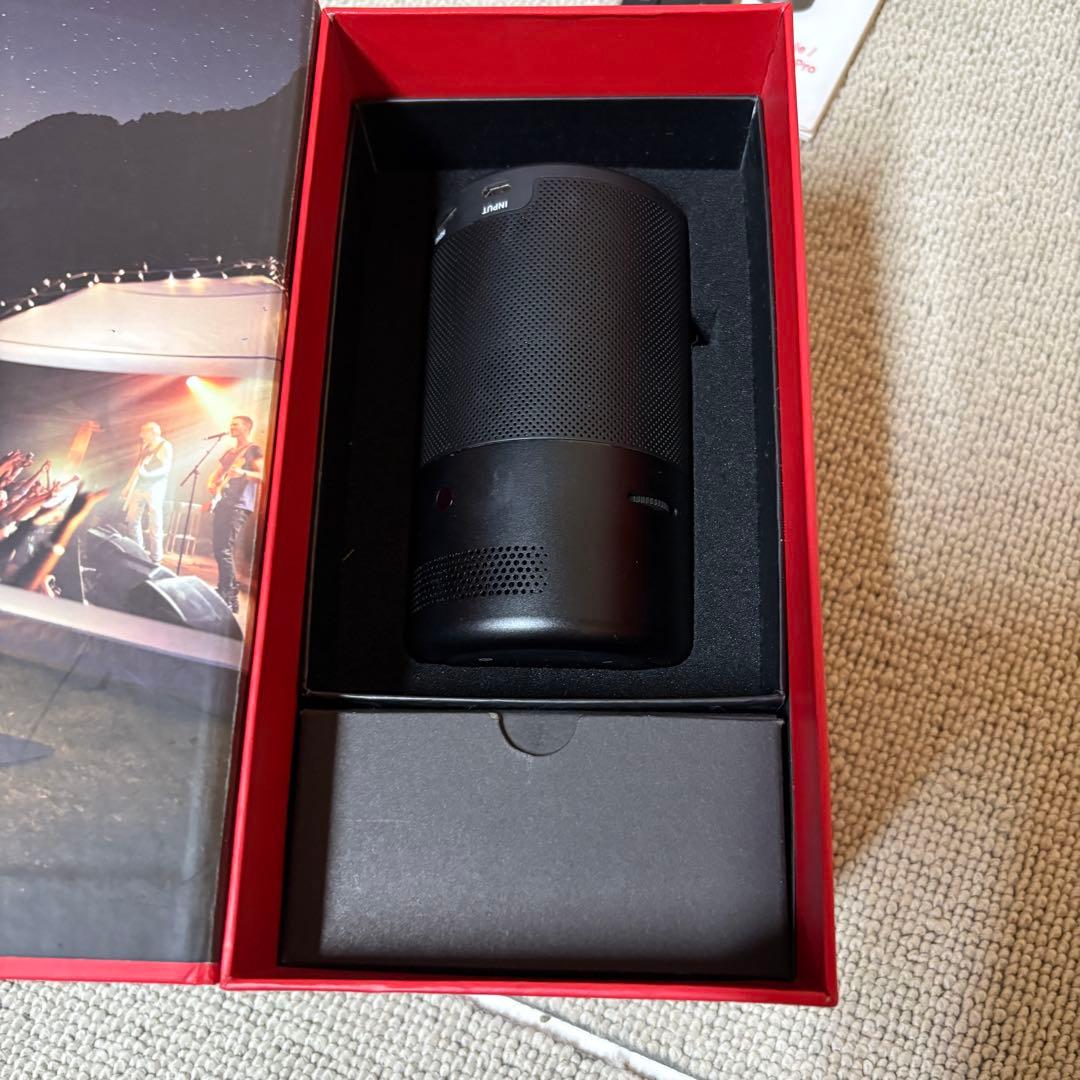 Anker Nebula Capsule 小型プロジェクター