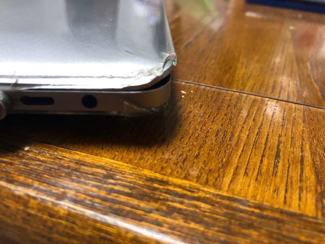 数点おまけ付きMacBookPro 15inch 2018年購入