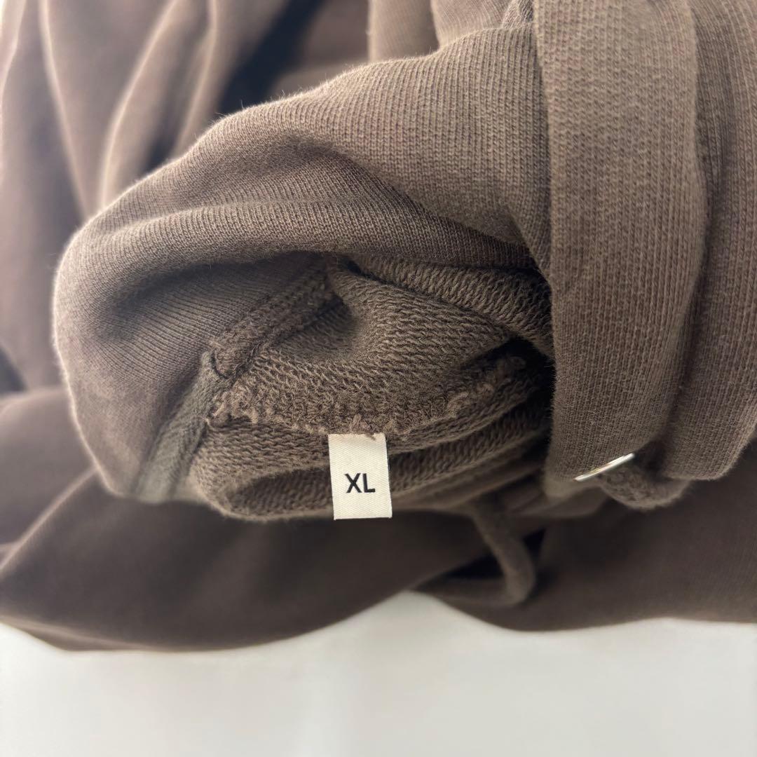 【希少カラー】Amiアミ 刺繍 ワンポイント ハートロゴ　パーカー XL