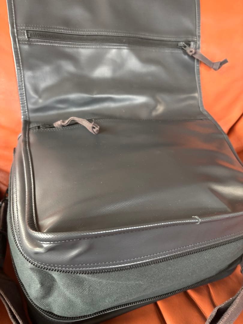 美品　LUGGAGE LABEL LINER ショルダーバッグ