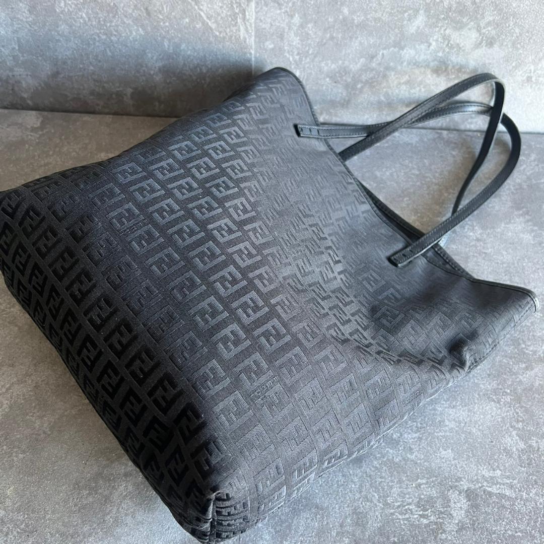 ⭐️FENDI⭐️ フェンディ ズッカ柄 キャンバス トートバッグ ブラック