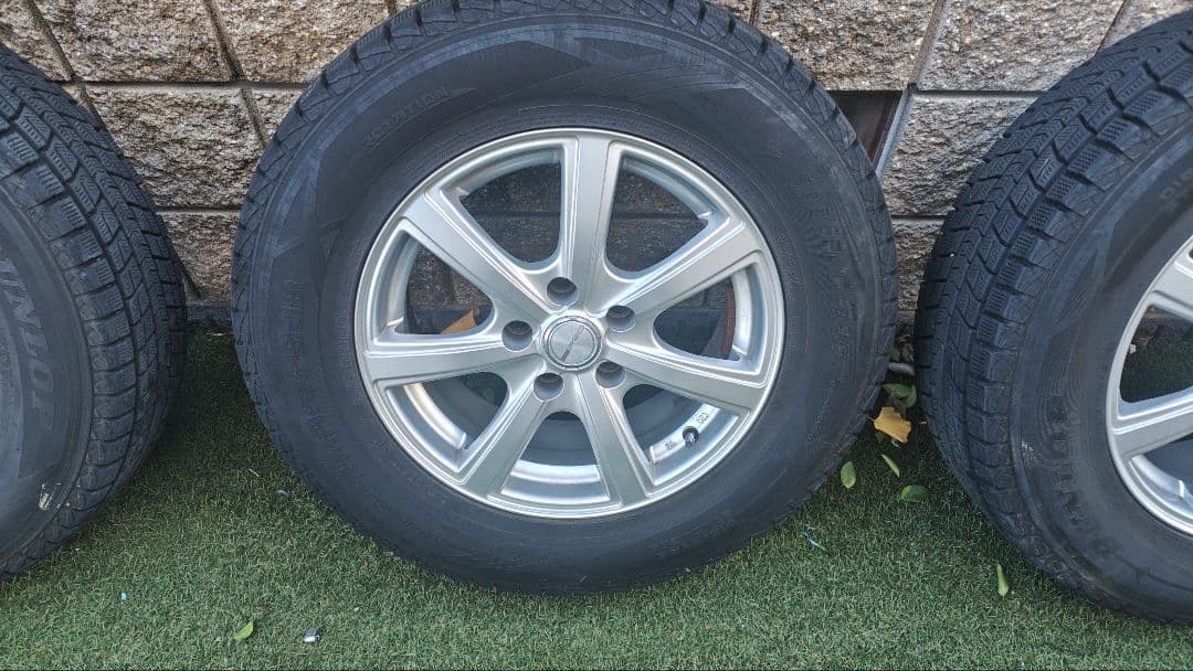 DUNLOP 16インチ スタッドレスタイヤ・ホイール4本セット