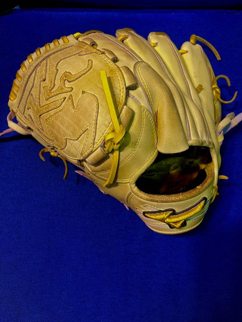 ミズノプロ 硬式左投手用　イエロー