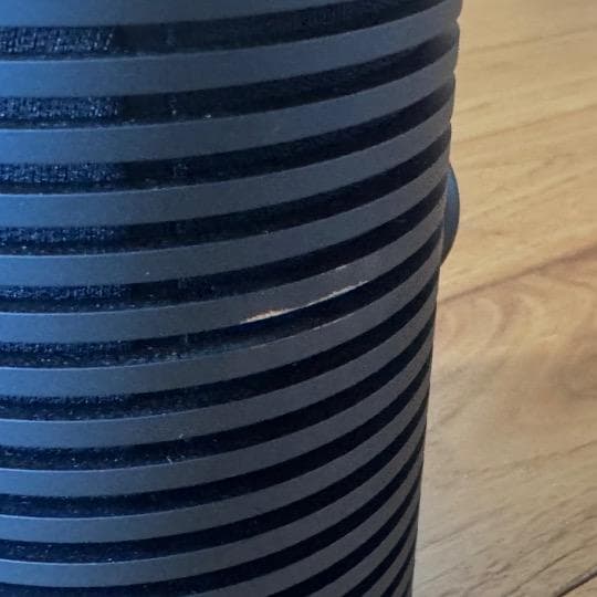 Bang & Olufsen ポータブルスピーカー（Navy）