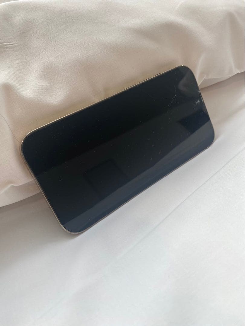 Apple iPhone 14 Pro ゴールド