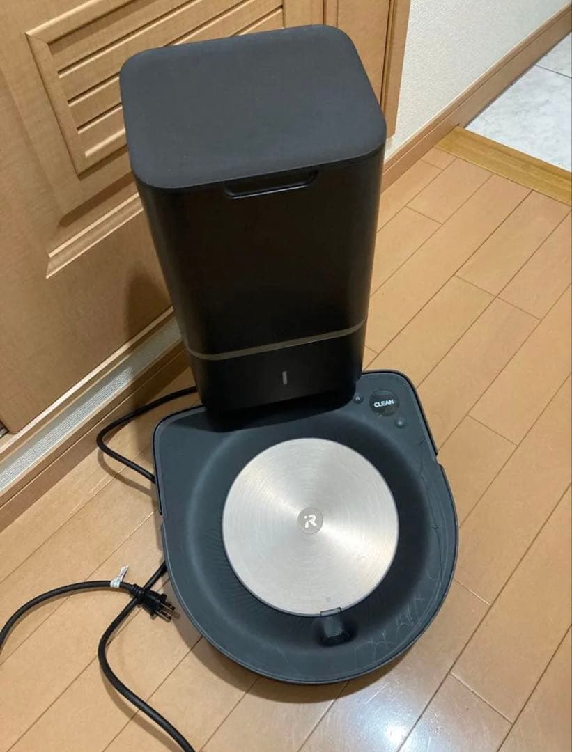 明日まで購入の方替えブラシ付き ルンバ　s9+ iRobot Roomba