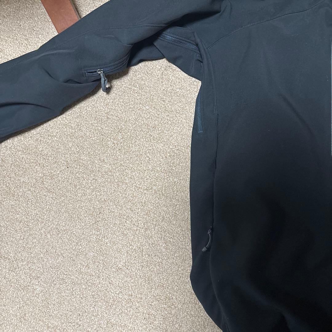 モンベル パウダーシェッドパーカ Sサイズ ブラックマウンテンパーカー