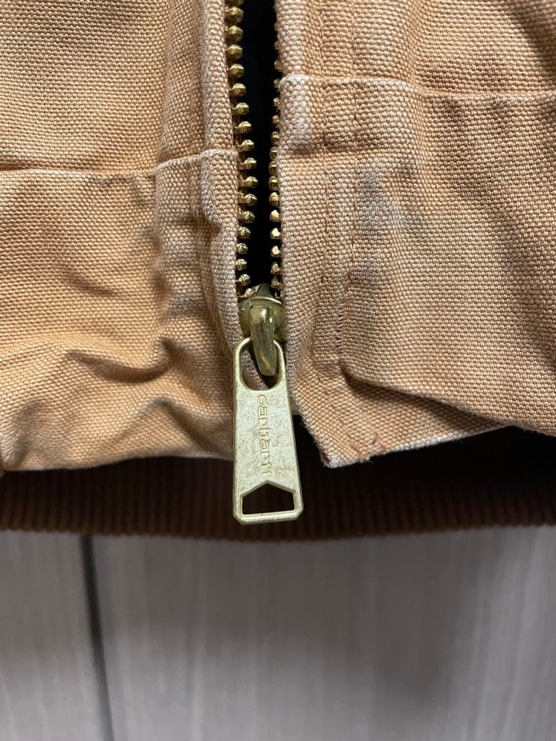 Carhartt アクティブジャケット　J140