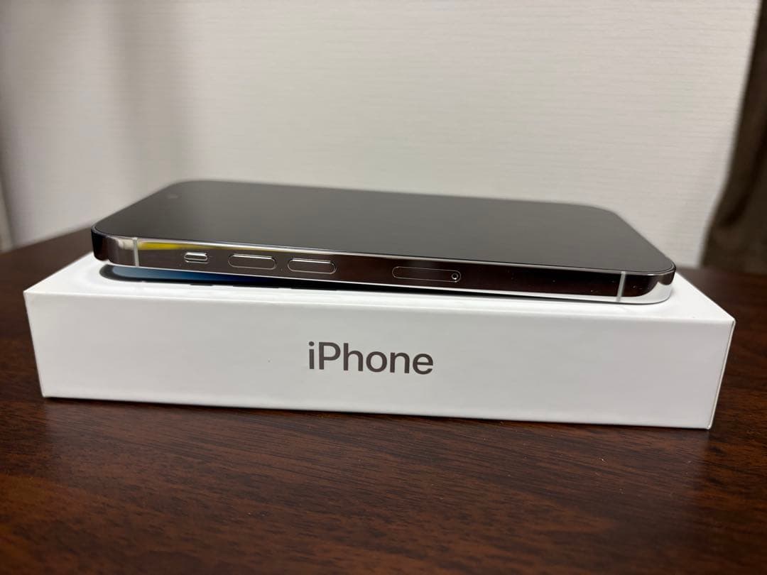 【美品】iPhone 14Proシルバー128GB＆付属品多数‪☆修復歴なし‎