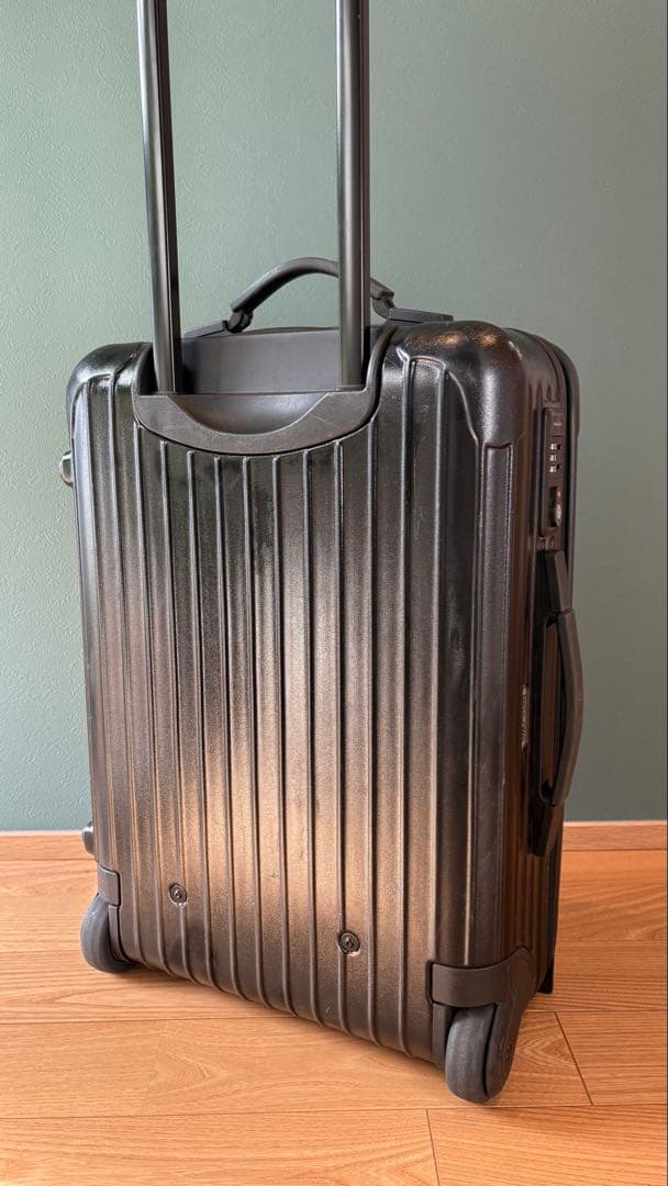 リモワ　サルサ　ブラック　キャリーケース　35L 2輪　機内持ち込み