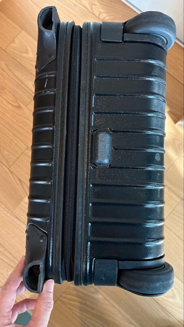 リモワ　サルサ　ブラック　キャリーケース　35L 2輪　機内持ち込み