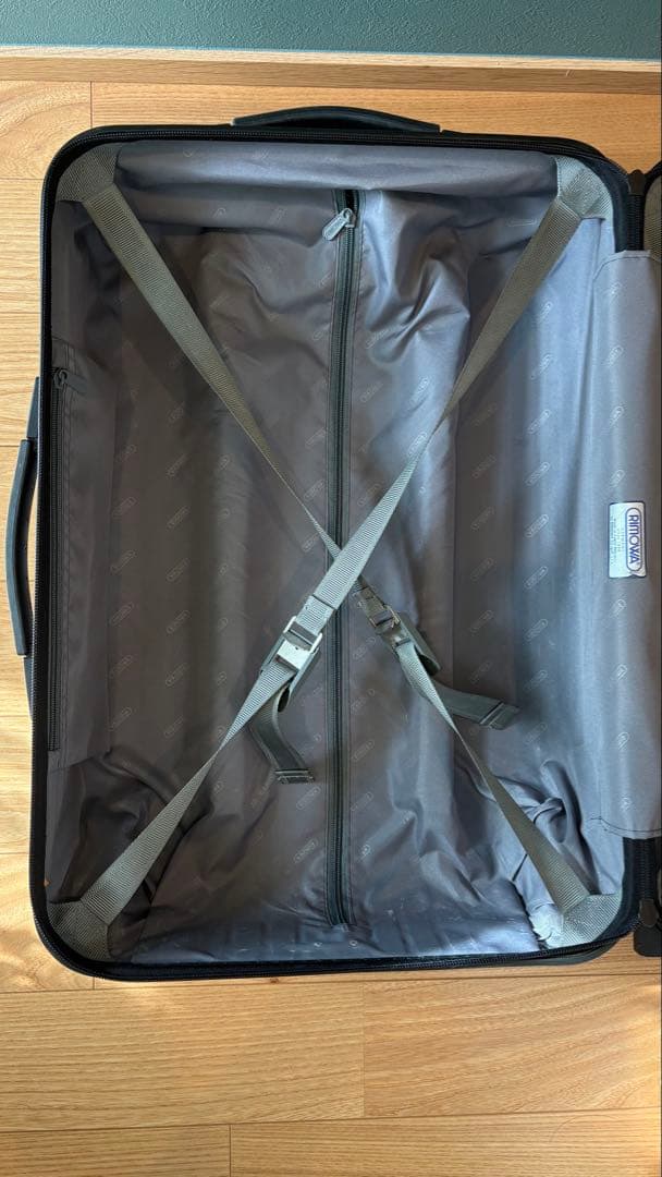 リモワ　サルサ　ブラック　キャリーケース　35L 2輪　機内持ち込み