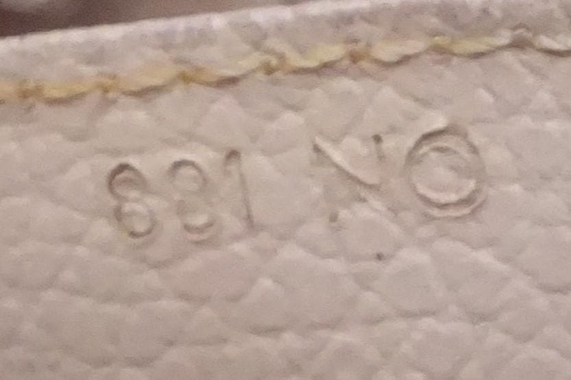 LOUISVUITTON ルイヴィトン トゥルーストワレ23 M47524