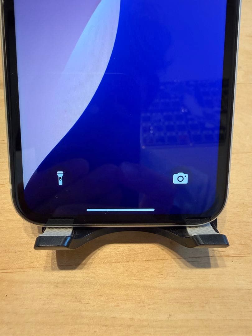 12/15までiPhone11 64GB SIMフリー　カバー&充電コード付き