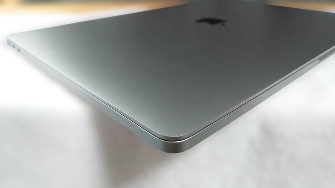 極上/充放電124回MacBook Pro 16 i9/32GB/SSD 2TB