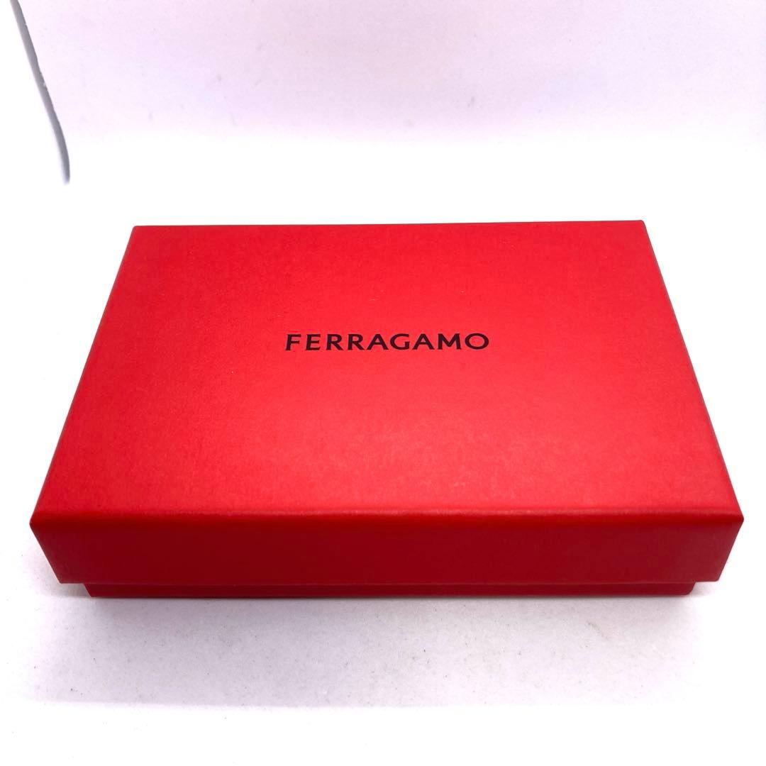 美品 フェラガモ ブレスレット ガンチーニ ユニセックス ゴールド