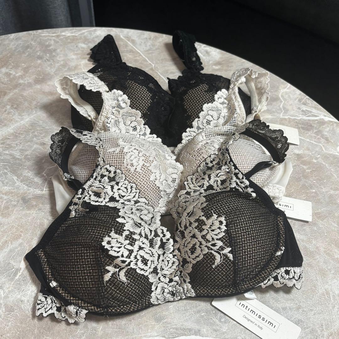 Intimissimi Elenaバルコネットブラ3点セット 70B bag付き