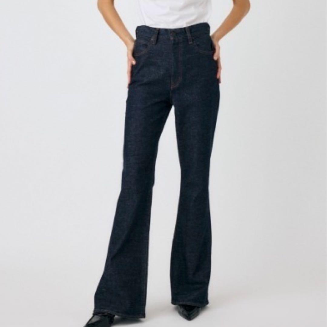 美品　マウジー　MVS FLARE フレアデニムパンツ　ストレッチ　日本製　24