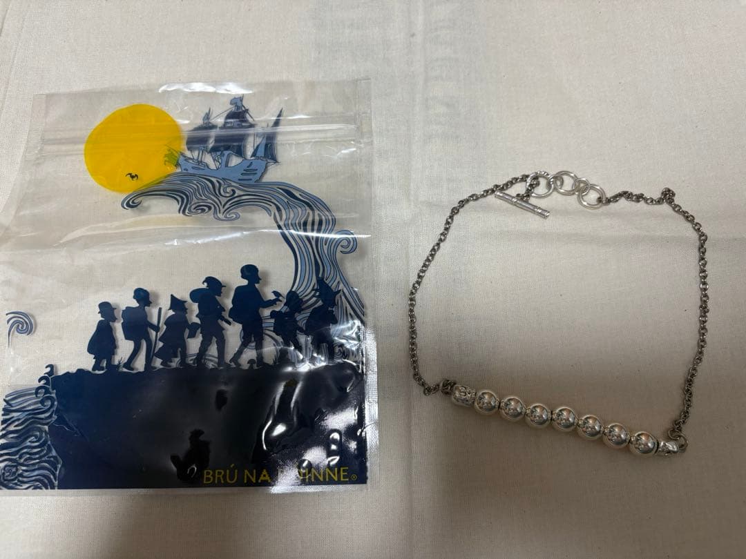 ブルーナボイン ベン・ヴァーラショートネックレス　シルバーBRUNABOINNE