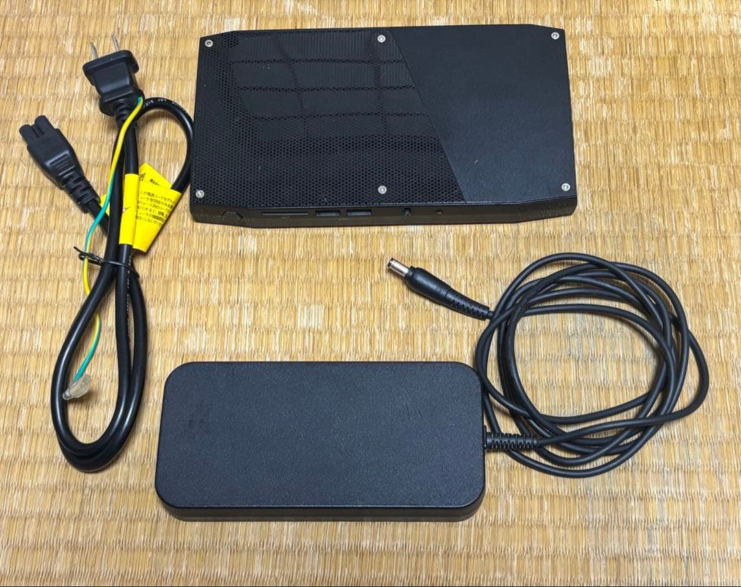 【週末値下】Intel NUC6I7KYK(Core i7-6770HQ)4GB