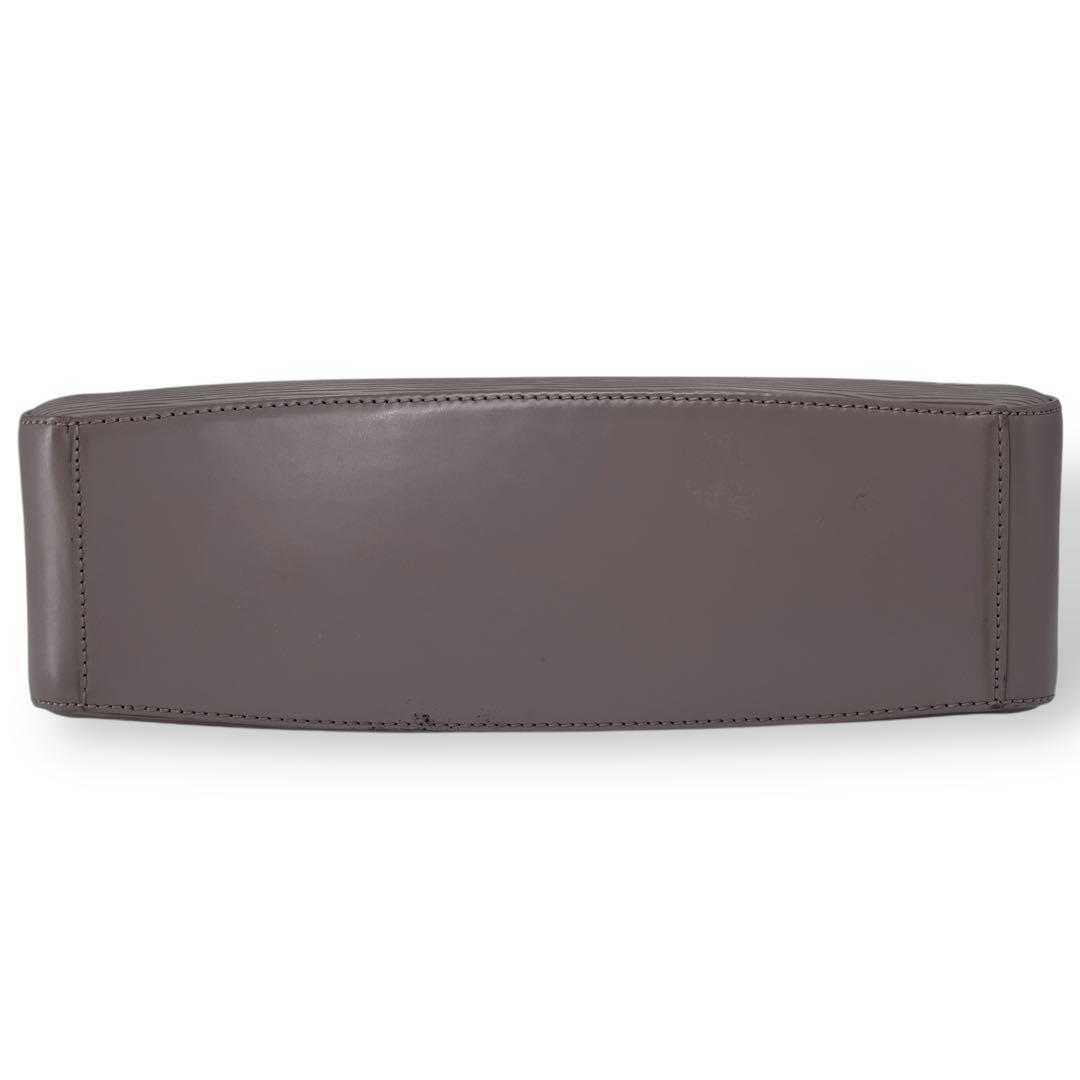 ルイヴィトン　ハンドバッグ　ジャスミン　エピ　型押しロゴ　ラベンダー　ライラック