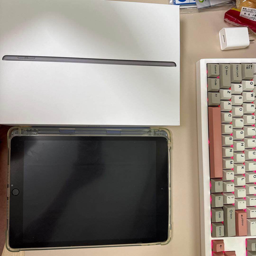 iPad (第7世代) Wi-Fi 128GB スペースグレー