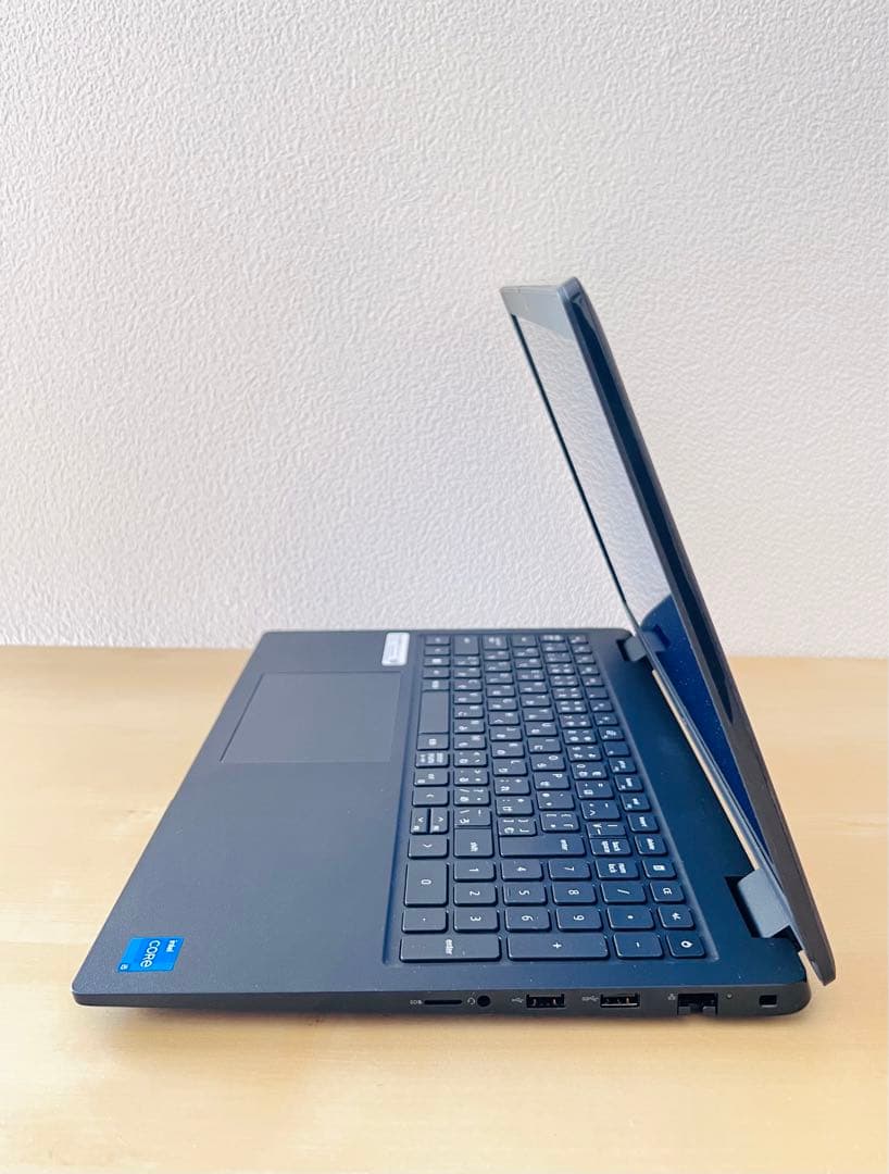 DELL Latitude 3520/11世代i5/メモリ16GB/office