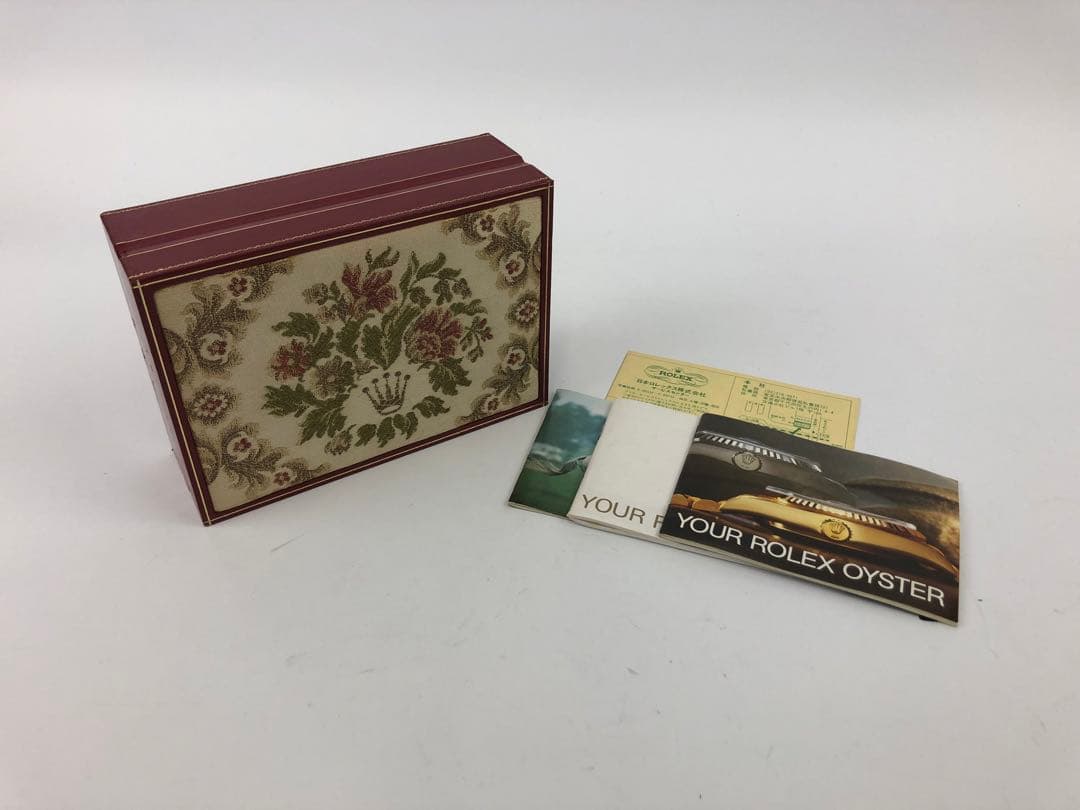 y*。様 ロレックス　空き箱　内箱　取説　小冊子　レッド　刺繍
