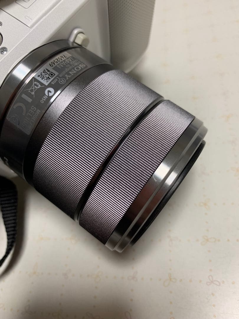 Sony NEX-F3 ミラーレス一眼 レンズ