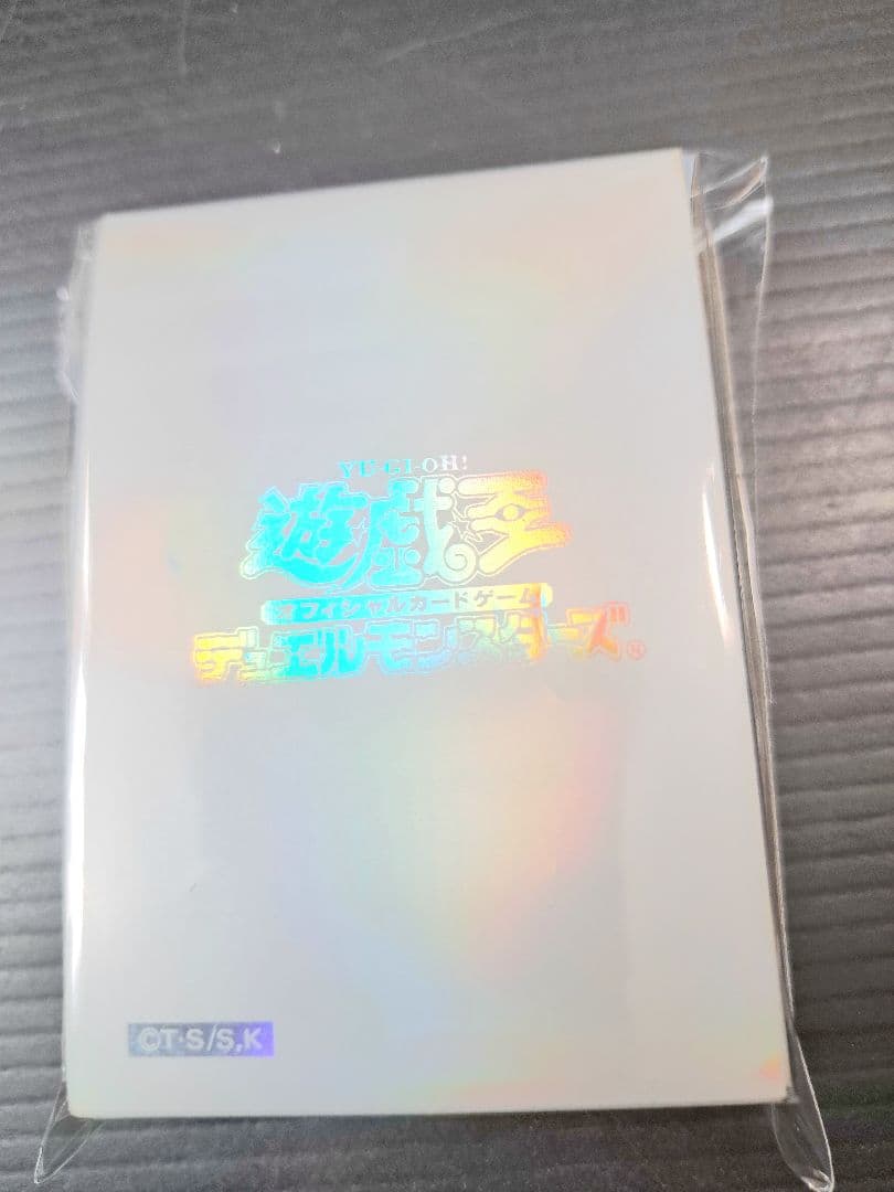 遊戯王 閃光の波動 初期ロゴ スリーブ 65枚 白　　希少