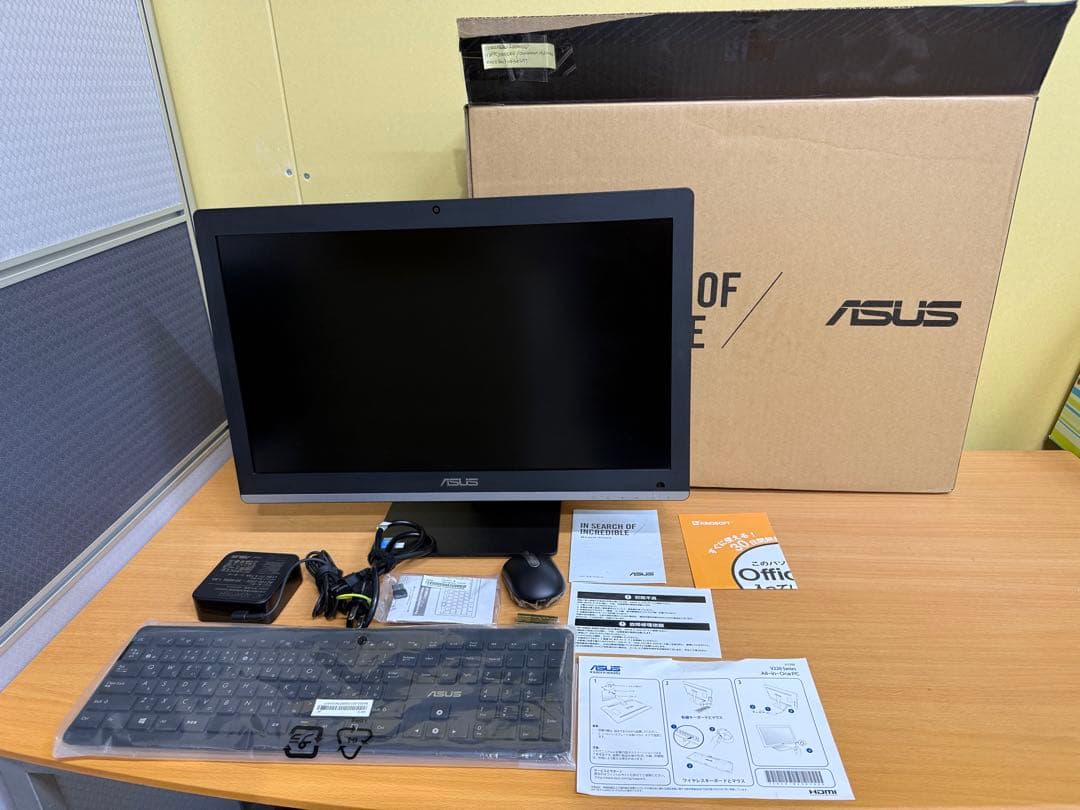 ASUS デスクトップPC 本体　core i3 5005U 液晶一体