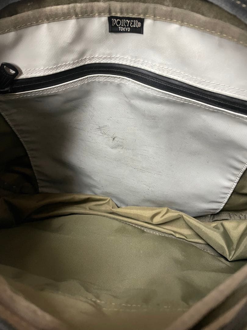 吉田カバン　PORTER BEATショルダーバック　メッセンジャーバック　カーキ