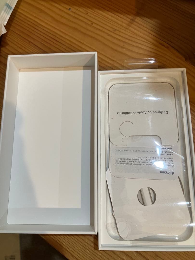 Apple iPhone SE 2 ブラック 本体