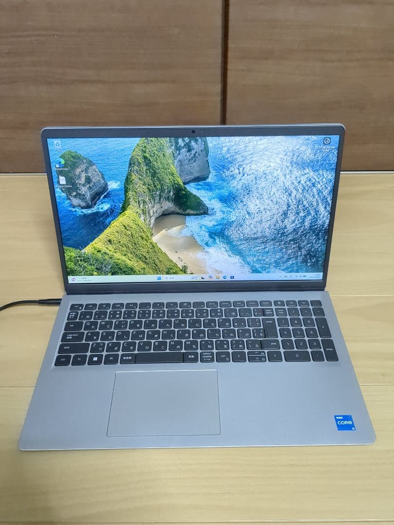 DELL Inspiron 3511 Core i3 8GB・256GB SSD