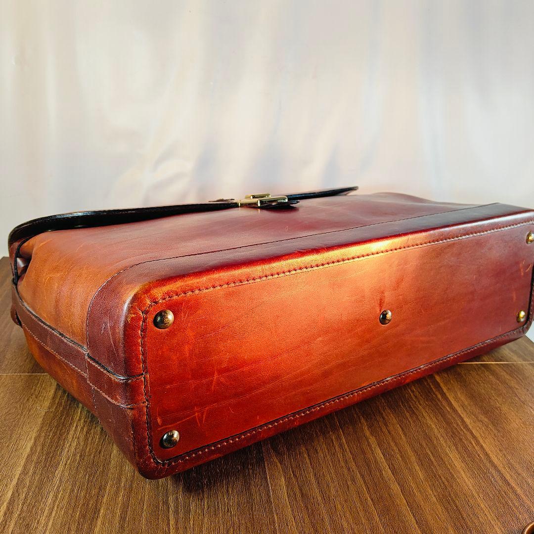 【ヴィンテージ】AIGNER アイグナー　高級ダレスバッグ バーガンディ鍵付本革