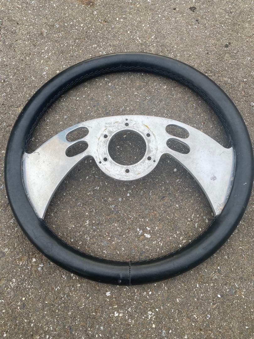 ビレッドステアリング　usdm ローライダー　マークⅡワゴン　momoピッチ