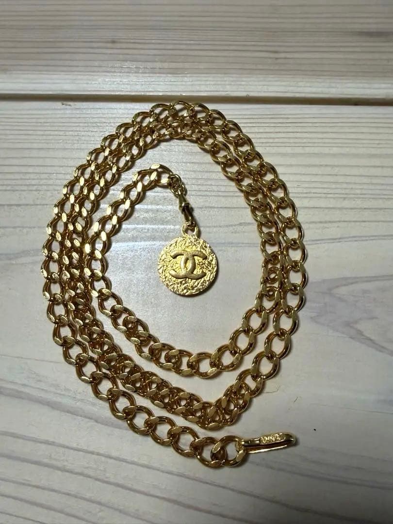 CHANEL シャネル　チェーンベルト　1982 ゴールド