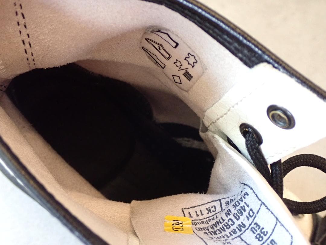 Dr. Martens ホワイト ブラック ワークブーツ 8ホール 24㎝