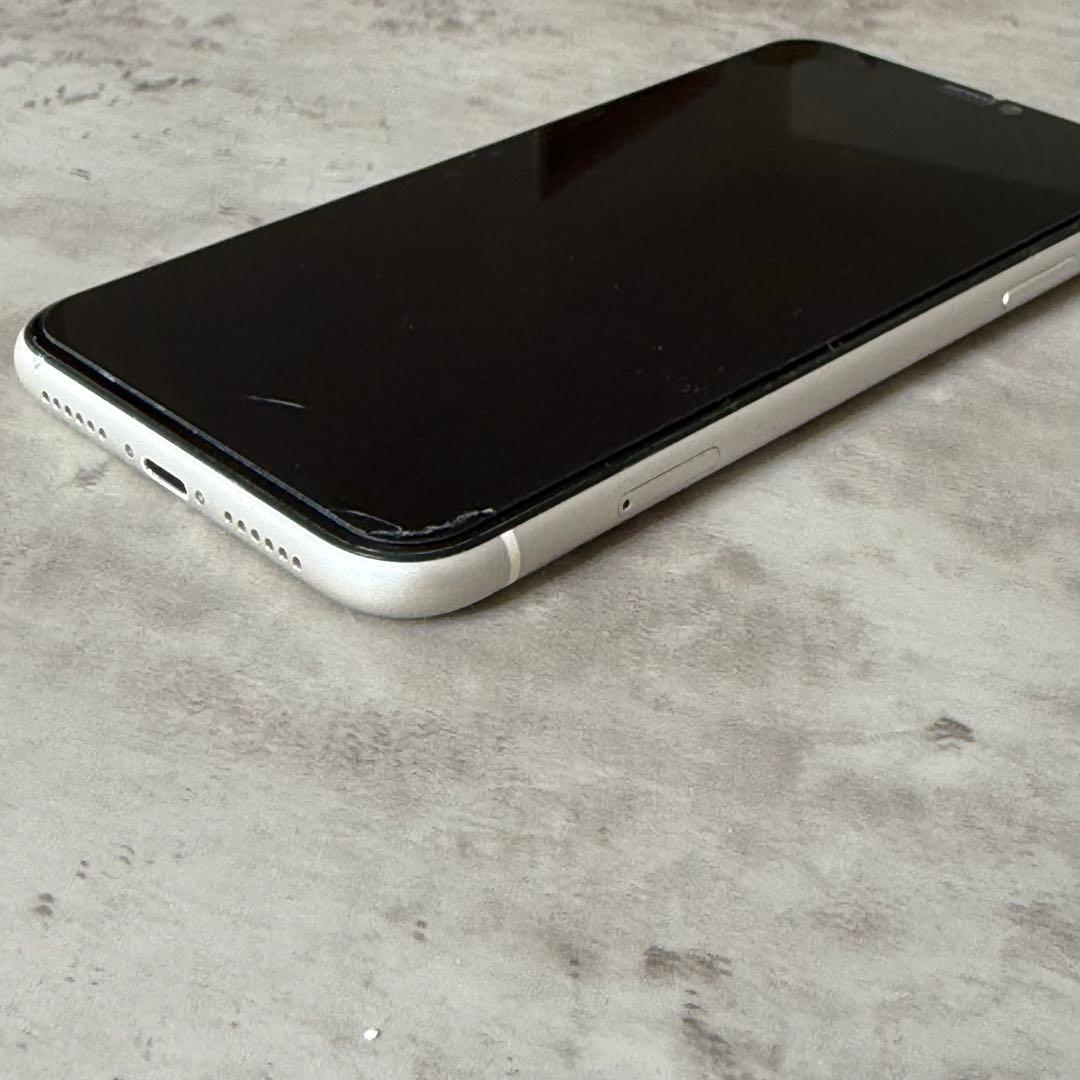 Apple iPhone 11 ホワイト 本体 ジャンク品 SIMフリー