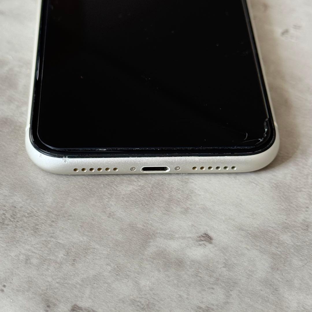 Apple iPhone 11 ホワイト 本体 ジャンク品 SIMフリー