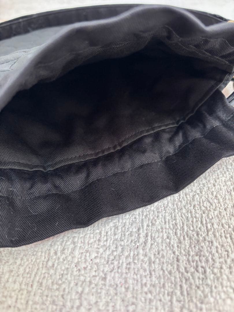 ハンドメイド　ウサミミ丸底巾着ファーバッグ　丸型巾着バッグ