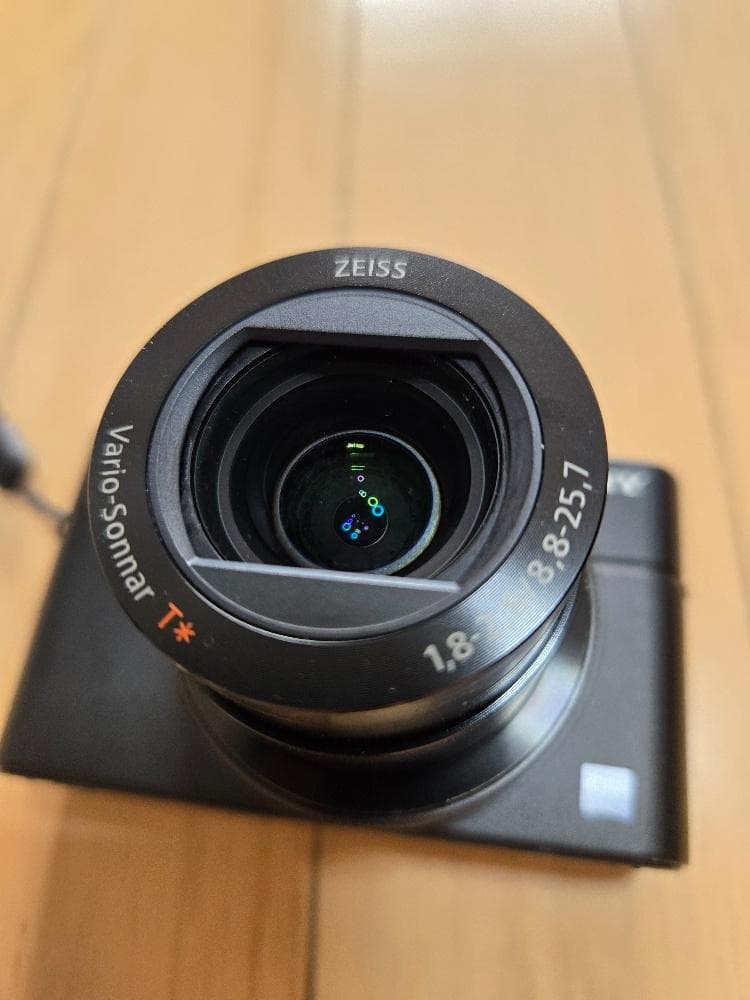 コンパクトデジタルカメラ SONY Cyber-shot RX100M4